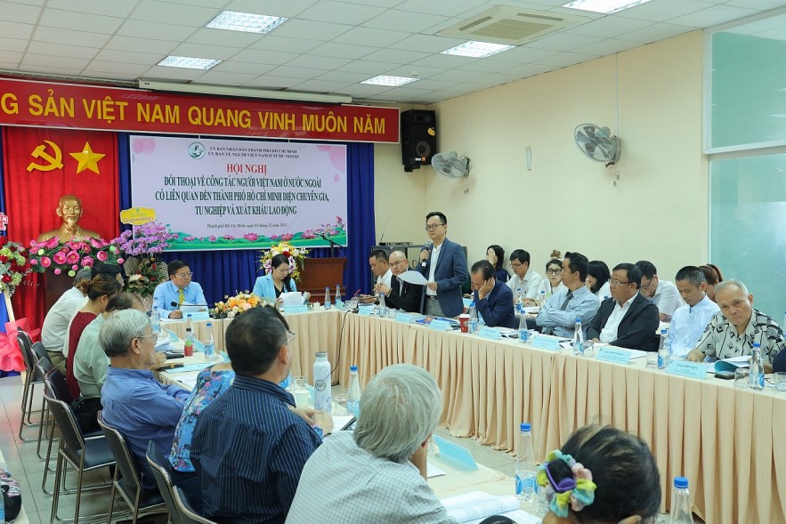 Establishing Effective Communication Channels to Protect Workers Establishing Effective Communication Channels to Protect Workers