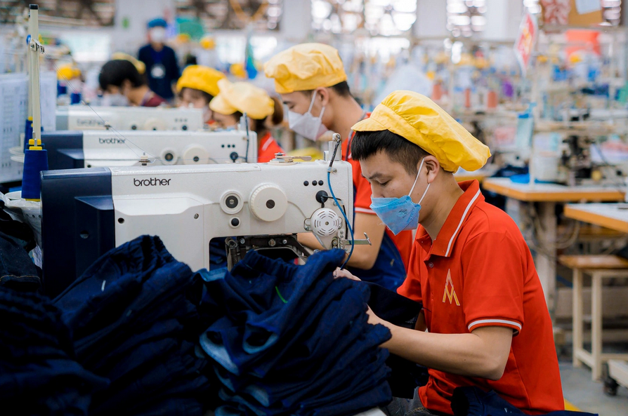 Giảm giờ làm giúp tái tạo sức lao động. Giảm giờ làm giúp tái tạo sức lao động.