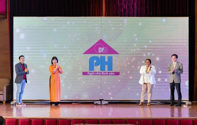 Trung tâm trợ giúp xã hội - Ngôi nhà Bình yên chính thức ra mắt. (Nguồn: UN Women tại Việt Nam) Trung tâm trợ giúp xã hội - Ngôi nhà Bình yên chính thức ra mắt. (Nguồn: UN Women tại Việt Nam)