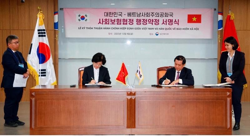 Vietnamese Workers in The RoK Only Pay One Social Insurance Vietnamese Workers in The RoK Only Pay One Social Insurance