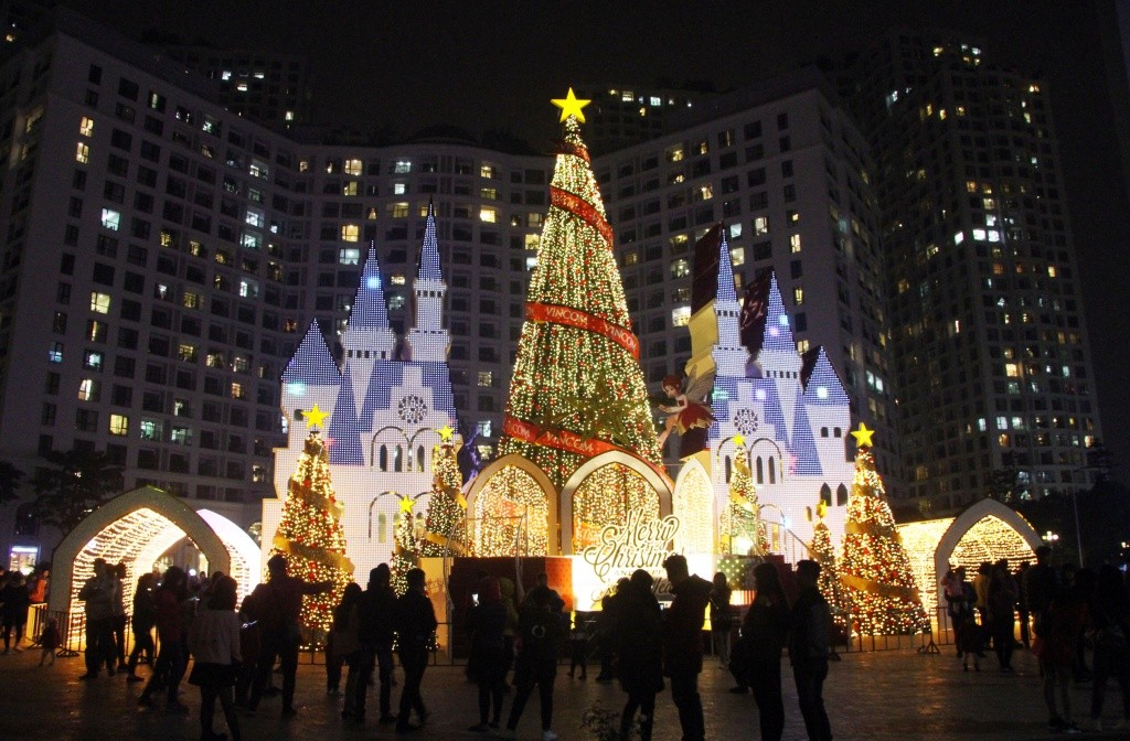 Noel 2023: Những điểm check-in giáng sinh đẹp lung linh tại Hà Nội Noel 2023: Những điểm check-in giáng sinh đẹp lung linh tại Hà Nội