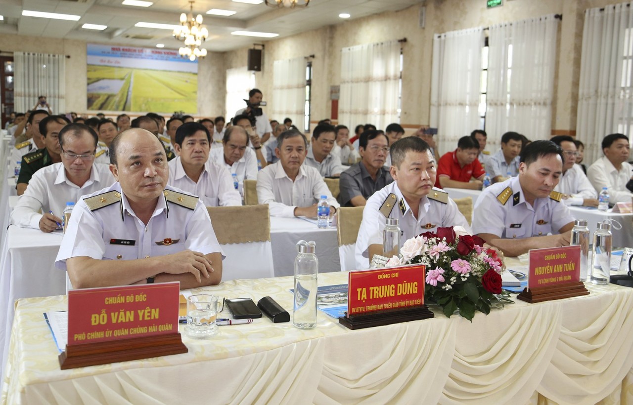 20 học sinh là con ngư dân đã được Vùng 2 Hải quân nhận đỡ đầu 20 học sinh là con ngư dân đã được Vùng 2 Hải quân nhận đỡ đầu