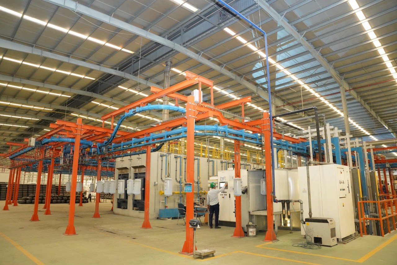 Dây chuyền tự động sản xuất ruột bình nước nóng Rossi 30 tại Nhà máy thông minh 4.0 Tân Á Đại Thành Hà Nam. Dây chuyền tự động sản xuất ruột bình nước nóng Rossi 30 tại Nhà máy thông minh 4.0 Tân Á Đại Thành Hà Nam.