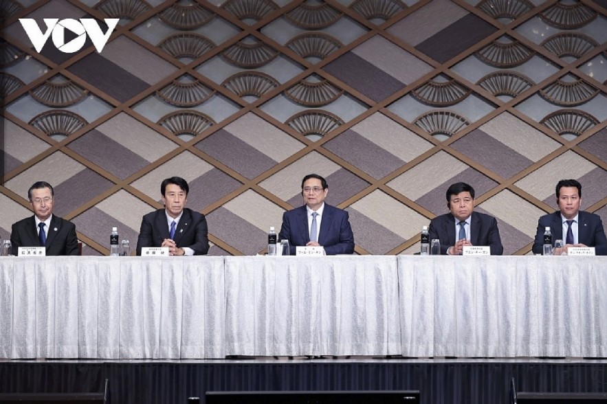 Vietnamese Prime Minister Pham Minh Chinh attends the Vietnam - Japan economic forum in Tokyo on December 16. Vietnamese Prime Minister Pham Minh Chinh attends the Vietnam - Japan economic forum in Tokyo on December 16.