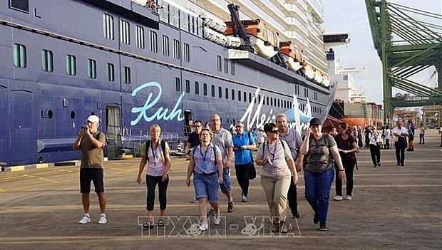 Foreign tourists visit Ba Ria - Vung Tau southern province (Photo: VNA) Foreign tourists visit Ba Ria - Vung Tau southern province (Photo: VNA)