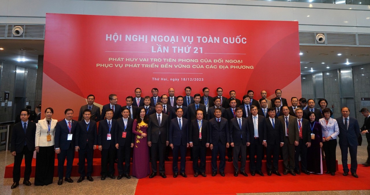 Phát huy vai trò của đối ngoại nhân dân trong công tác ngoại vụ địa phương Phát huy vai trò của đối ngoại nhân dân trong công tác ngoại vụ địa phương