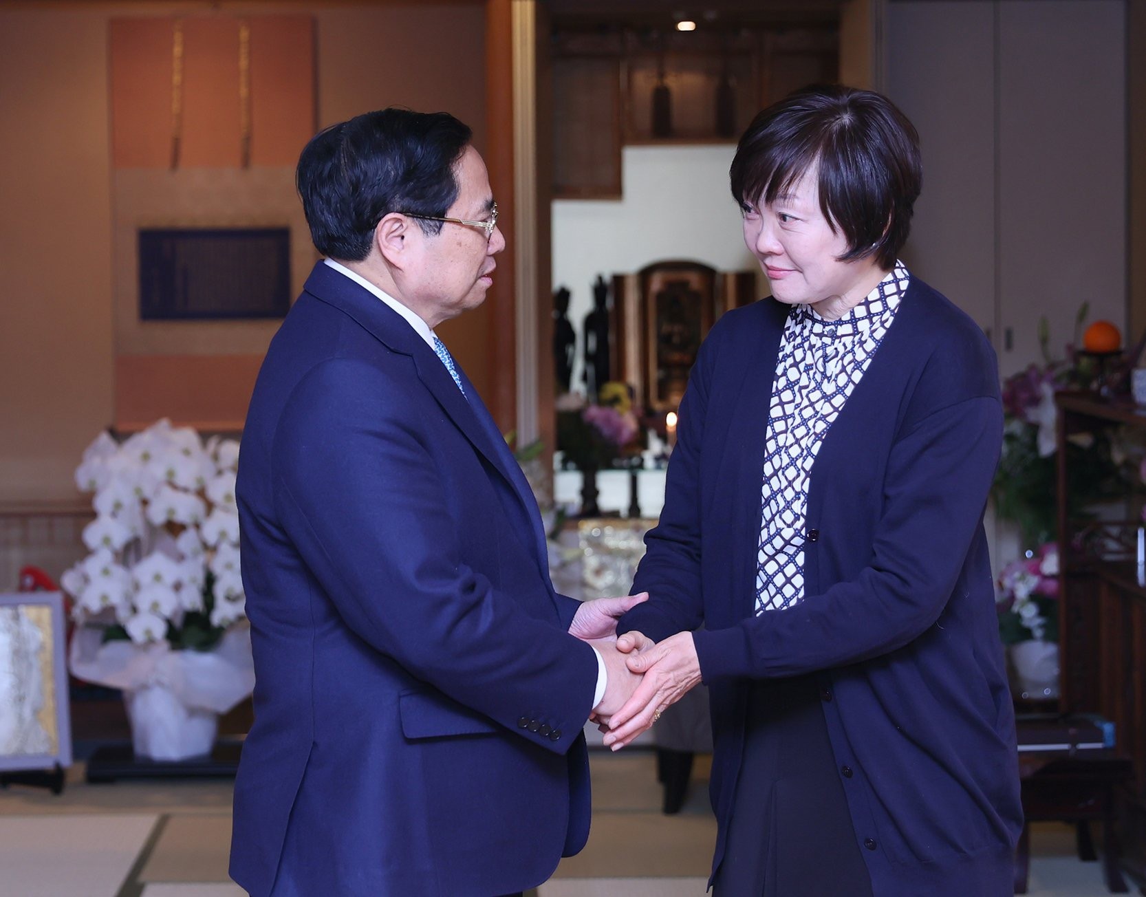 Thủ tướng đã tới thăm nhà cố Thủ tướng Abe Shinzo – người bạn lớn, thân thiết của Chính phủ, nhân dân Việt Nam - Ảnh: VGP/Nhật Bắc Thủ tướng đã tới thăm nhà cố Thủ tướng Abe Shinzo – người bạn lớn, thân thiết của Chính phủ, nhân dân Việt Nam - Ảnh: VGP/Nhật Bắc
