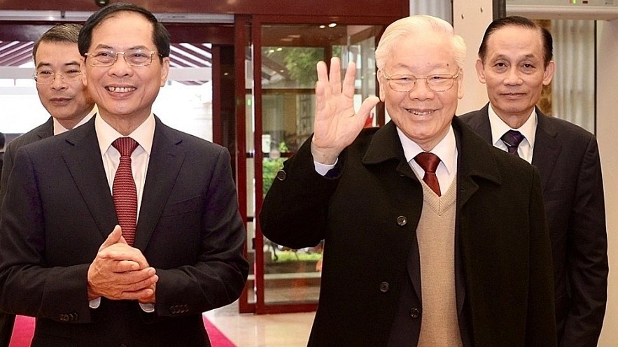 Party General Secretary Nguyen Phu Trong and Foreign Minister Bui Thanh Son come to the event. Party General Secretary Nguyen Phu Trong and Foreign Minister Bui Thanh Son come to the event.