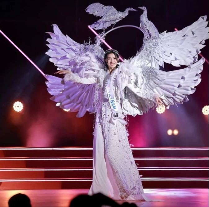 Vietnamese Beauty among Top 20 Most Beautiful Face of The Year Vietnamese Beauty among Top 20 Most Beautiful Face of The Year