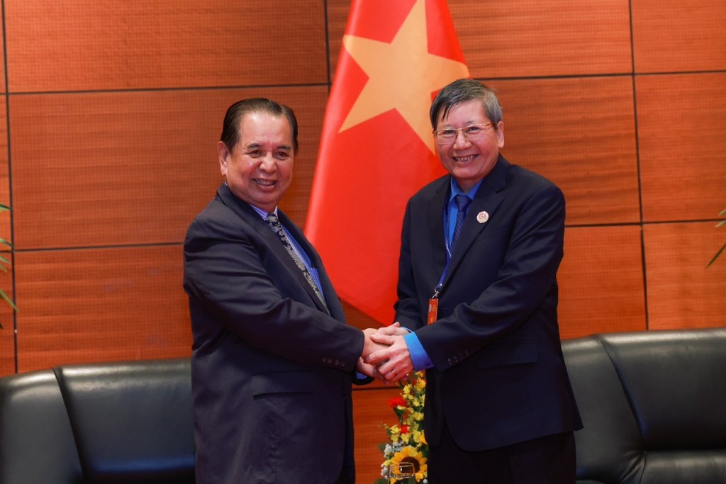 Ông Trần Thanh Hải, Phó Chủ tịch Thường trực Tổng LĐLĐ Việt Nam (bên phải) tiếp ông Ruben Torres, Tổng Thư ký Hội đồng Công đoàn Asean (ATUC) trong khuôn khổ Đại hội XIII Công đoàn Việt Nam. Ông Trần Thanh Hải, Phó Chủ tịch Thường trực Tổng LĐLĐ Việt Nam (bên phải) tiếp ông Ruben Torres, Tổng Thư ký Hội đồng Công đoàn Asean (ATUC) trong khuôn khổ Đại hội XIII Công đoàn Việt Nam.