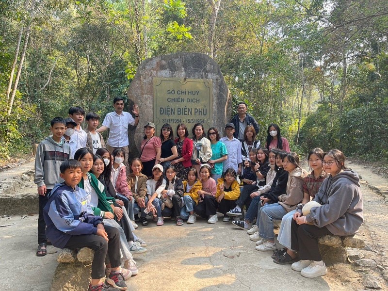 THCS Quài Cang “ Cánh chim” đầu đàn của ngành giáo dục huyện Tuần Giáo THCS Quài Cang “ Cánh chim” đầu đàn của ngành giáo dục huyện Tuần Giáo