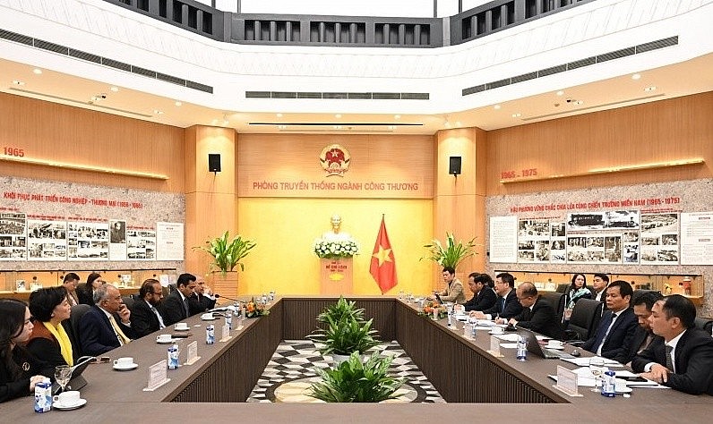 Indian Businesses Seek to Invest in Vietnam's Energy Sector