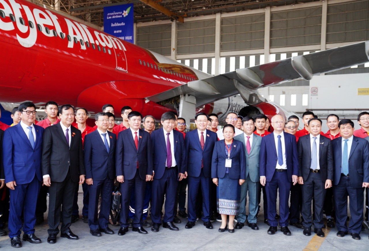 Vietjet mở đường bay thẳng từ TP. Hồ Chí Minh đến Viêng Chăn, công bố hợp tác toàn diện với Lao Airlines Vietjet mở đường bay thẳng từ TP. Hồ Chí Minh đến Viêng Chăn, công bố hợp tác toàn diện với Lao Airlines