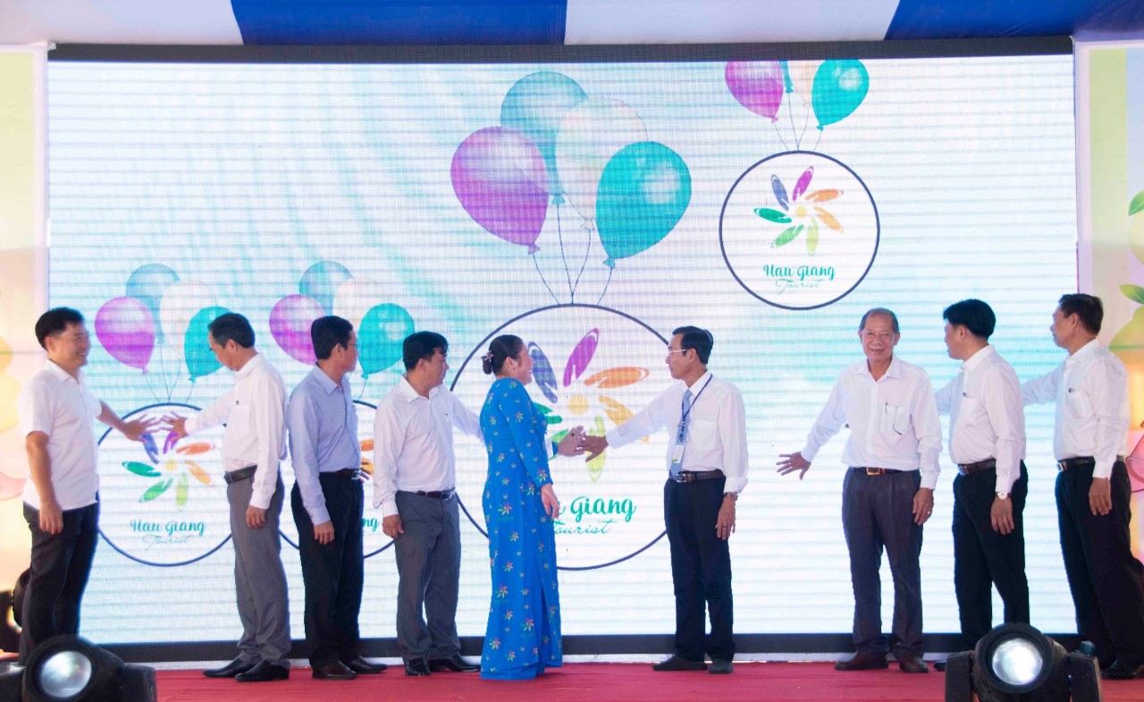 Khai mạc Tuần lễ du lịch với văn hóa, ẩm thực Hậu Giang 2023 Khai mạc Tuần lễ du lịch với văn hóa, ẩm thực Hậu Giang 2023