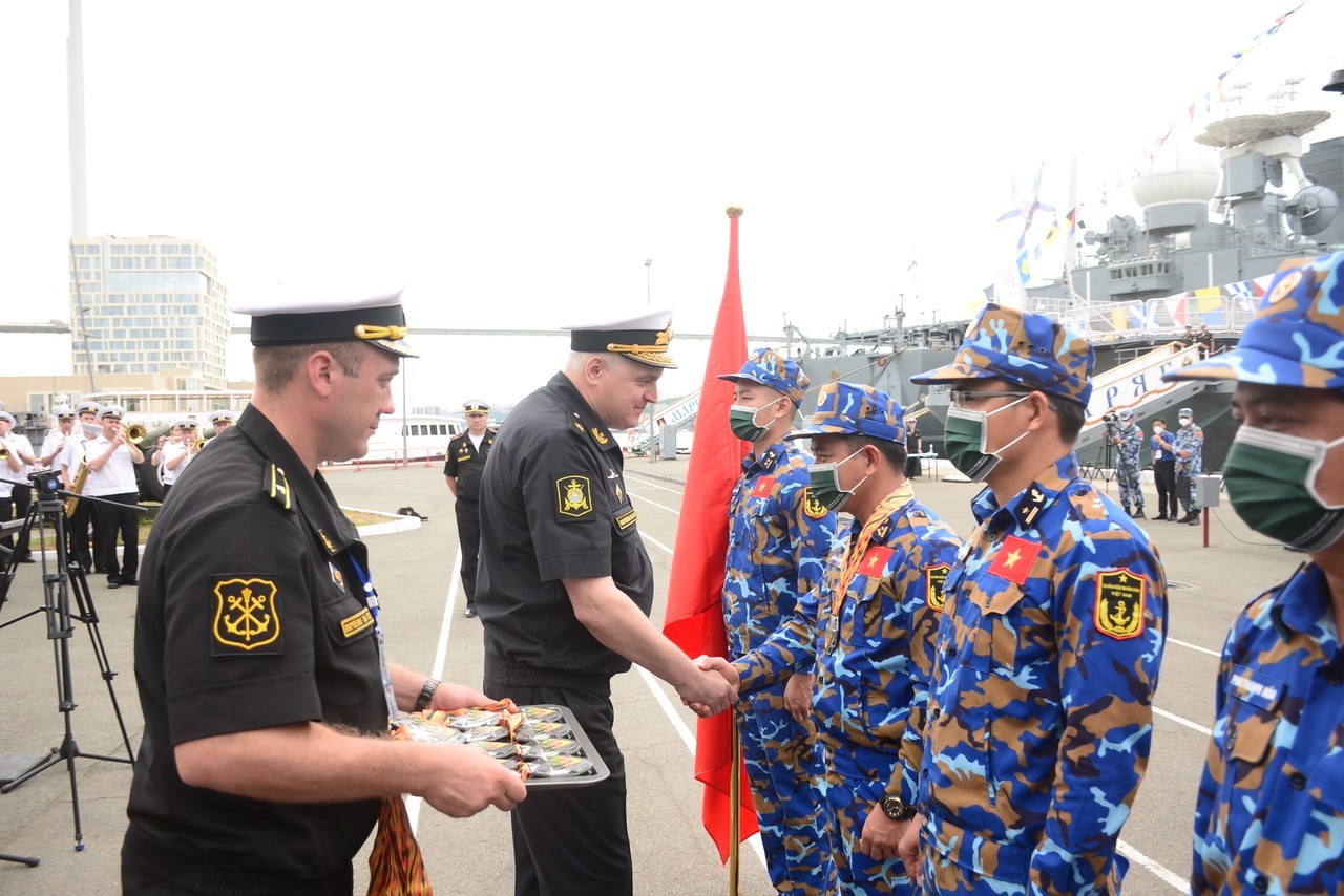 Lữ đoàn 162- điểm sáng đóng góp tích cực vào thành tựu đối ngoại quốc phòng Việt Nam Lữ đoàn 162- điểm sáng đóng góp tích cực vào thành tựu đối ngoại quốc phòng Việt Nam