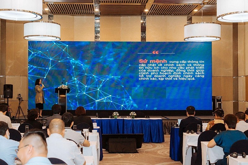 Opportunities And Challenges of Vietnamese SMEs in International Market Opportunities And Challenges of Vietnamese Businesses in International Market