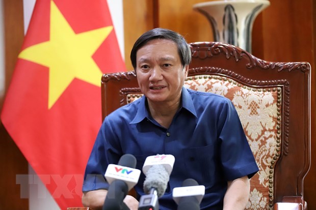 Thủ tướng Lào thăm chính thức Việt Nam: Tăng cường tình đoàn kết hữu nghị và hợp tác toàn diện giữa hai nước Thủ tướng Lào thăm chính thức Việt Nam: Tăng cường tình đoàn kết hữu nghị và hợp tác toàn diện giữa hai nước