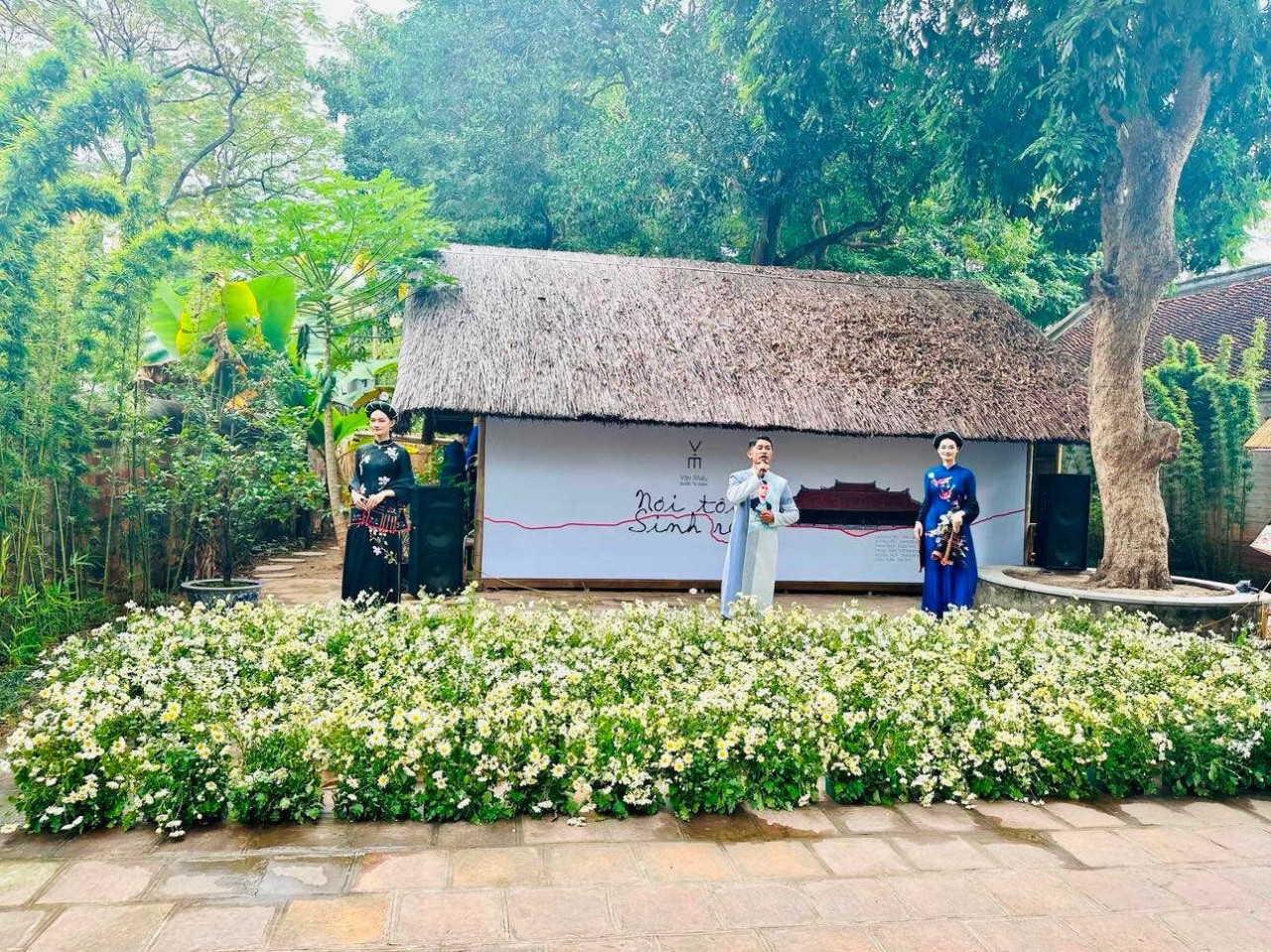 Incredible 3D Mapping Light To Perform In Van Mieu - Quoc Tu Giam Van Mieu - Quoc Tu Giam Showcases The First 3D Mapping Light With Ao Dai Performance