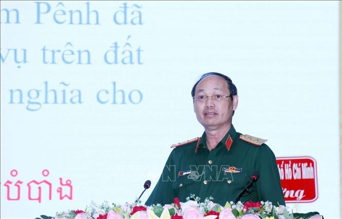 Phát huy truyền thống đoàn kết hữu nghị và phát triển quan hệ Việt Nam - Campuchia Phát huy truyền thống đoàn kết hữu nghị và phát triển quan hệ Việt Nam - Campuchia