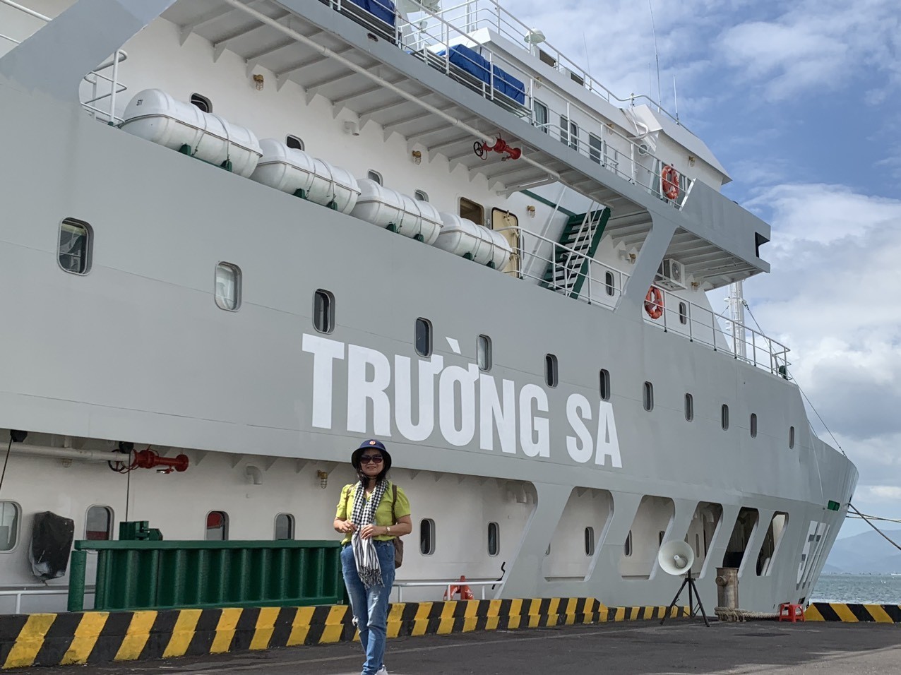 Bringing Tet to Truong Sa Islanders Bringing Tet to Truong Sa Islanders