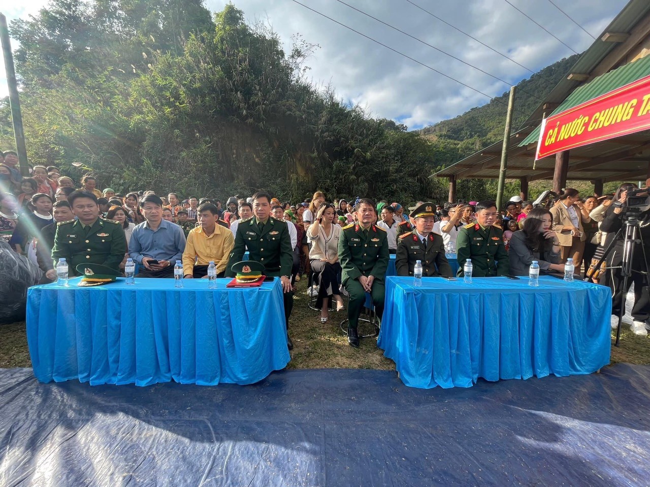 “Xuân Biên phòng – ấm lòng dân bản” ở Nghệ An: nhiều hoạt động ý nghĩa, thiết thực “Xuân Biên phòng – ấm lòng dân bản” ở Nghệ An: nhiều hoạt động ý nghĩa, thiết thực