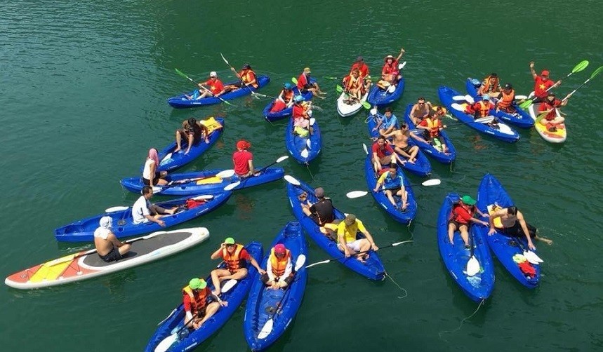 Visit Na Hang Lake – A Secret Getaway Of Tuyen Quang Visit Na Hang Lake – A Secret Getaway Of Tuyen Quang