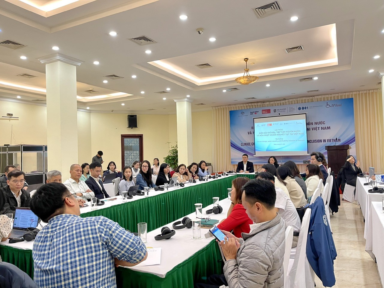 Hỗ trợ người khuyết tật thích ứng với biến đổi khí hậu, tiếp cận nguồn nước Hỗ trợ người khuyết tật thích ứng với biến đổi khí hậu, tiếp cận nguồn nước