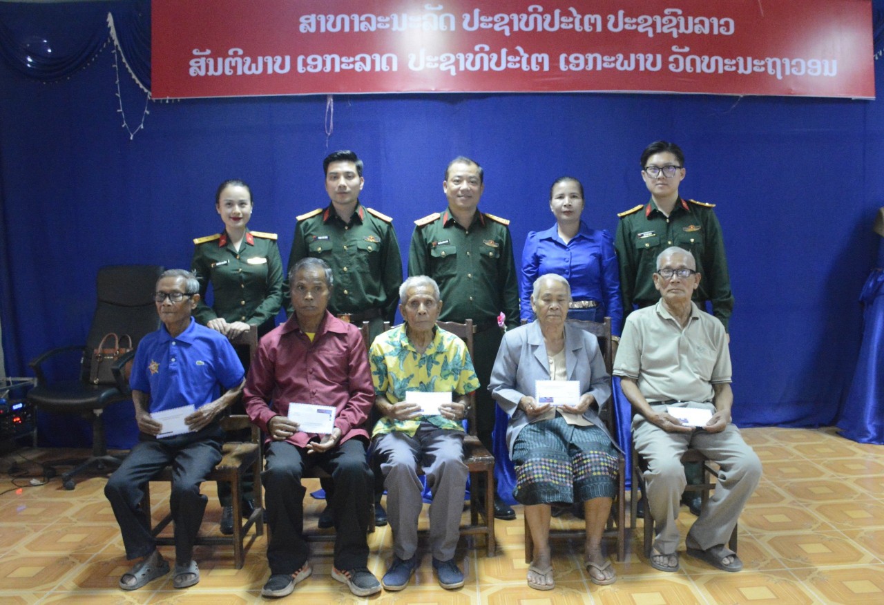 Nhà hát Ca múa nhạc quân đội mang tiếng hát, lời ca vun đắp tình hữu nghị Việt - Lào Nhà hát Ca múa nhạc quân đội mang tiếng hát, lời ca vun đắp tình hữu nghị Việt - Lào