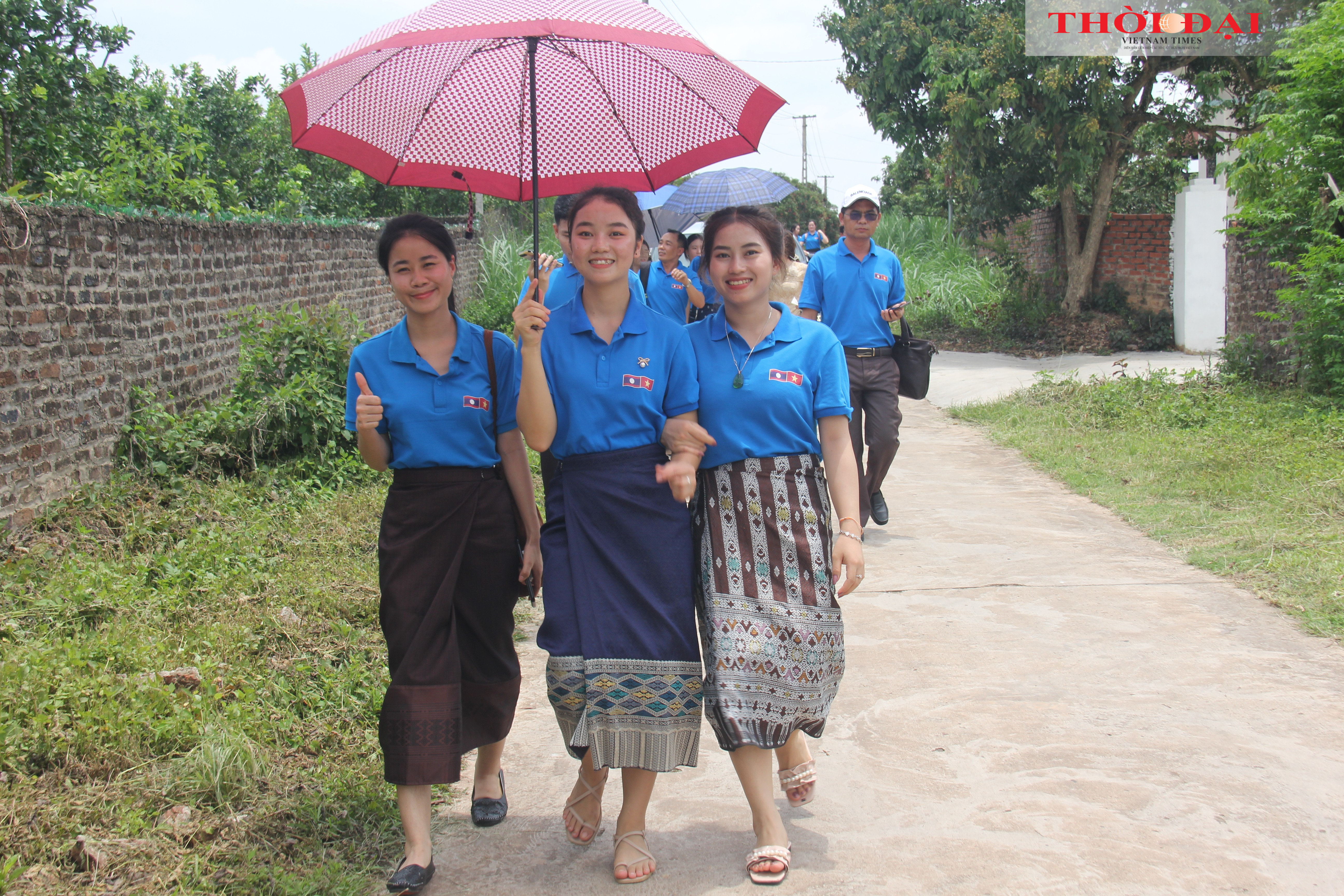 Lưu học sinh Lào trong một chuyến tham quan huyện Lục Ngạn (tỉnh Bắc Giang). (Ảnh: Thành Luân) Lưu học sinh Lào trong một chuyến tham quan huyện Lục Ngạn (tỉnh Bắc Giang). (Ảnh: Thành Luân)