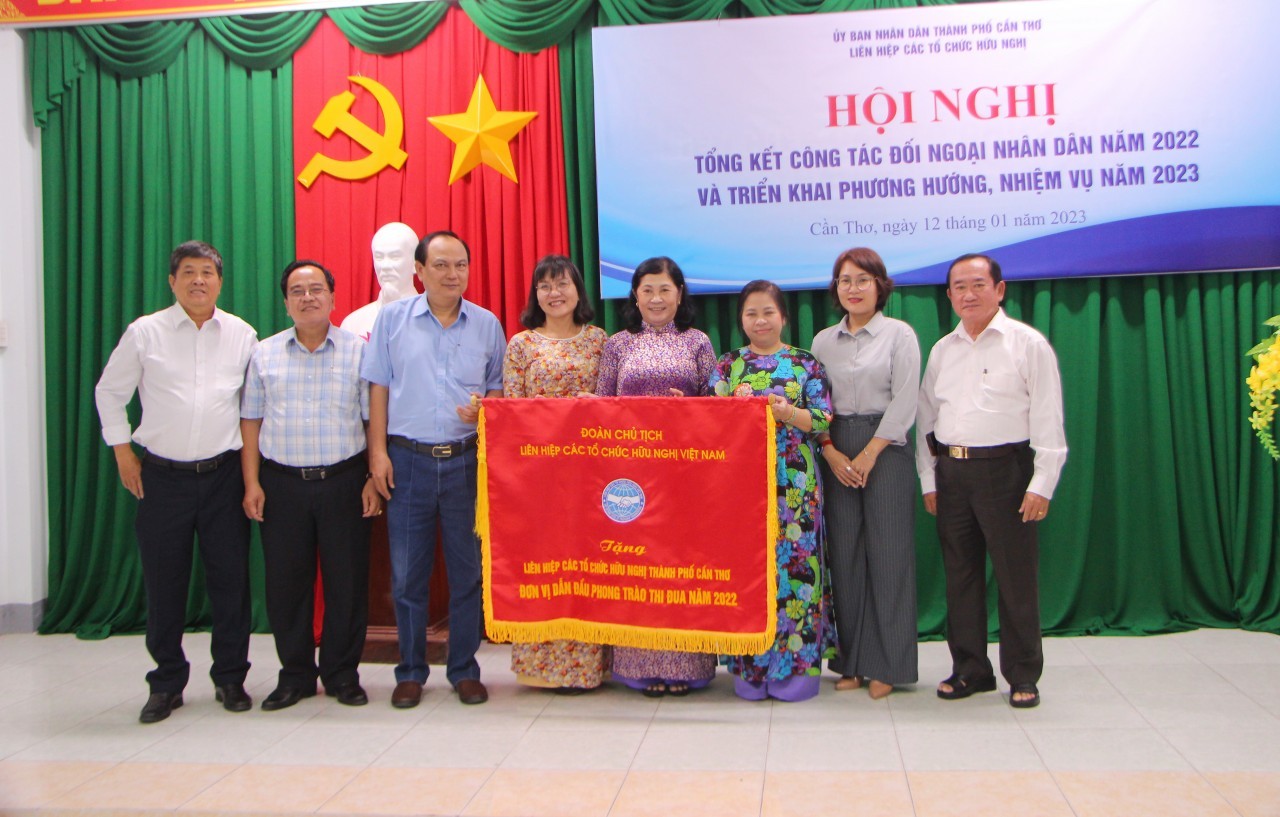 Đối ngoại nhân dân đóng góp tích cực vào sự phát triển kinh tế - xã hội của TP Cần Thơ Đối ngoại nhân dân đóng góp tích cực vào sự phát triển kinh tế - xã hội của TP Cần Thơ