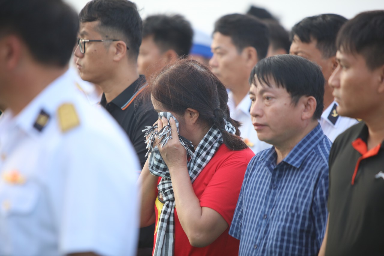 Lễ tưởng niệm 64 chiến sĩ “nằm lại phía chân trời” khi làm nhiệm vụ bảo vệ đảo Gạc Ma Lễ tưởng niệm 64 chiến sĩ “nằm lại phía chân trời” khi làm nhiệm vụ bảo vệ đảo Gạc Ma