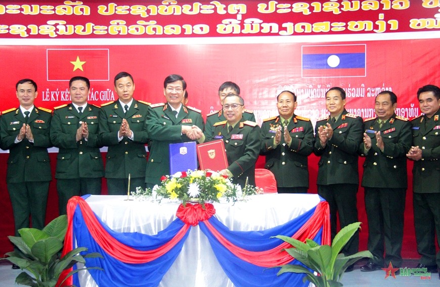 Học viện Quân y Việt Nam và Học viện Quân y Lào thống nhất, thỏa thuận ký kết Bản ghi nhớ hợp tác. (Ảnh: QĐND) Học viện Quân y Việt Nam và Học viện Quân y Lào thống nhất, thỏa thuận ký kết Bản ghi nhớ hợp tác. (Ảnh: QĐND)