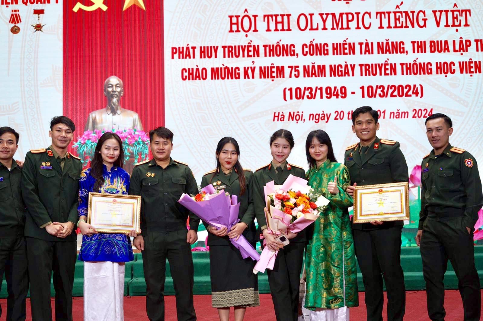  Các cá nhân, tập thể được trao giải tại Hội thi. (Ảnh: FB Thida Pnl)