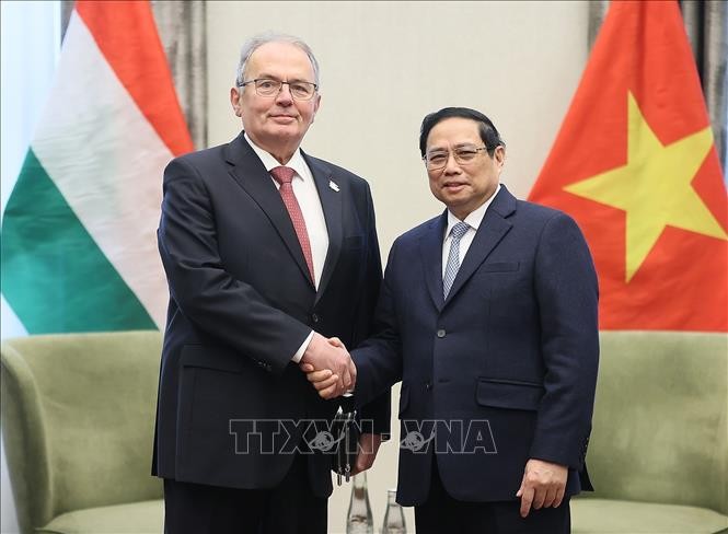 Thủ tướng Phạm Minh Chính tiếp lãnh đạo Hội Hữu nghị và lãnh đạo các đảng của Hungary Thủ tướng Phạm Minh Chính tiếp lãnh đạo Hội Hữu nghị và lãnh đạo các đảng của Hungary