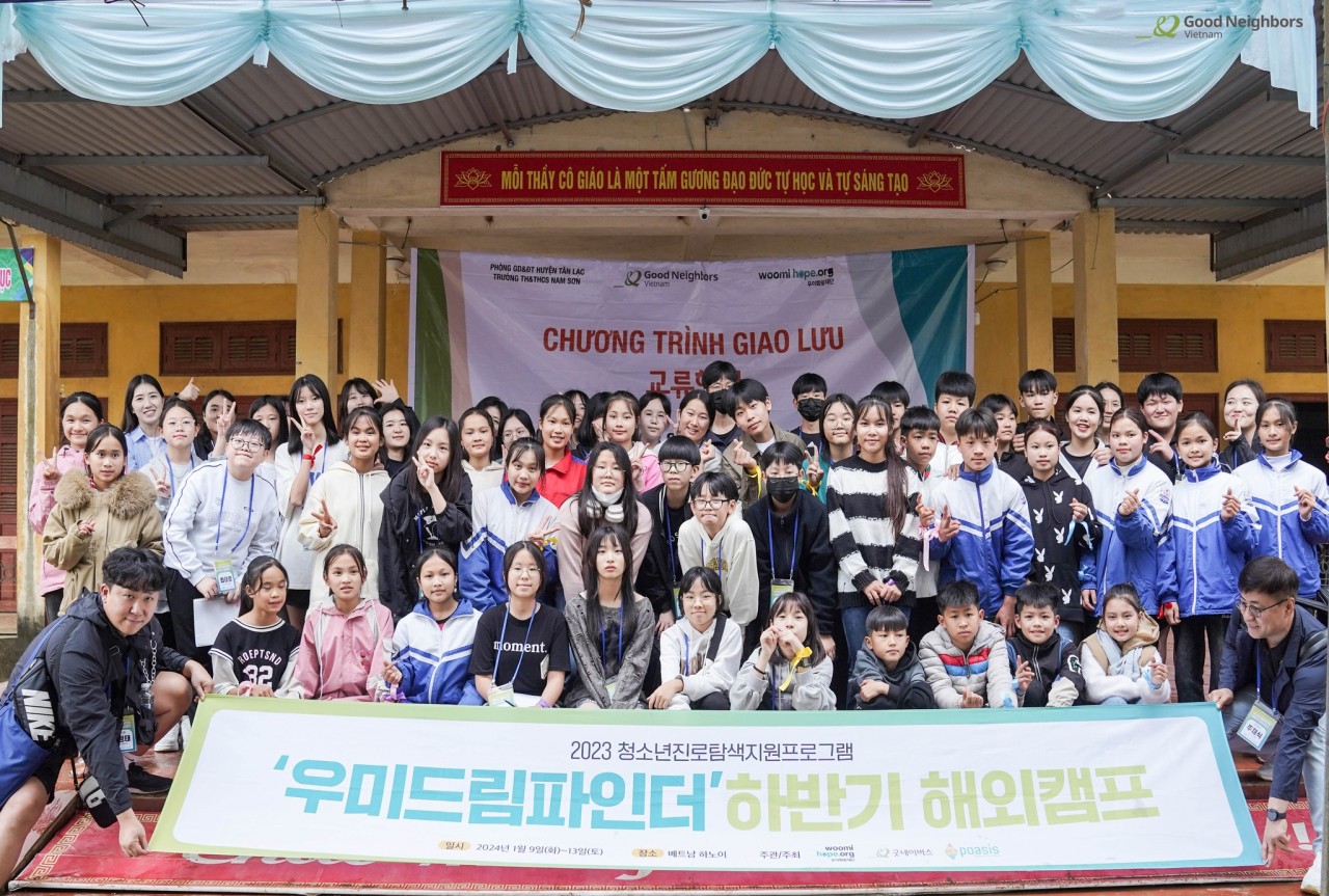 Giao lưu học sinh Việt Nam - Hàn Quốc và bàn giao thư viện thân thiện tại Hòa Bình Giao lưu học sinh Việt Nam - Hàn Quốc và bàn giao thư viện thân thiện tại Hòa Bình