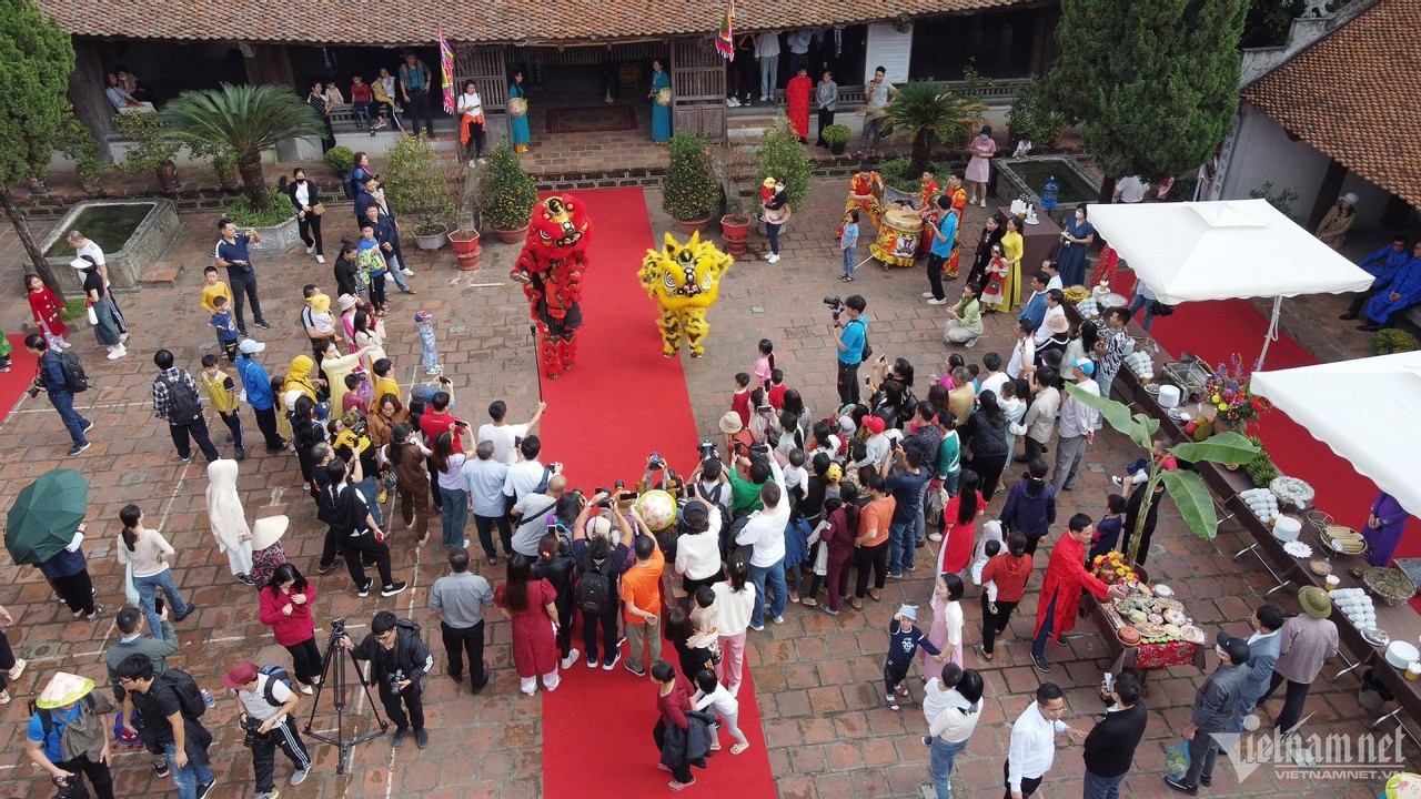 Duong Lam Ancient Village – A Perfect Destination For A New Year Holiday Duong Lam Ancient Village – A Perfect Destination For A New Year Holiday