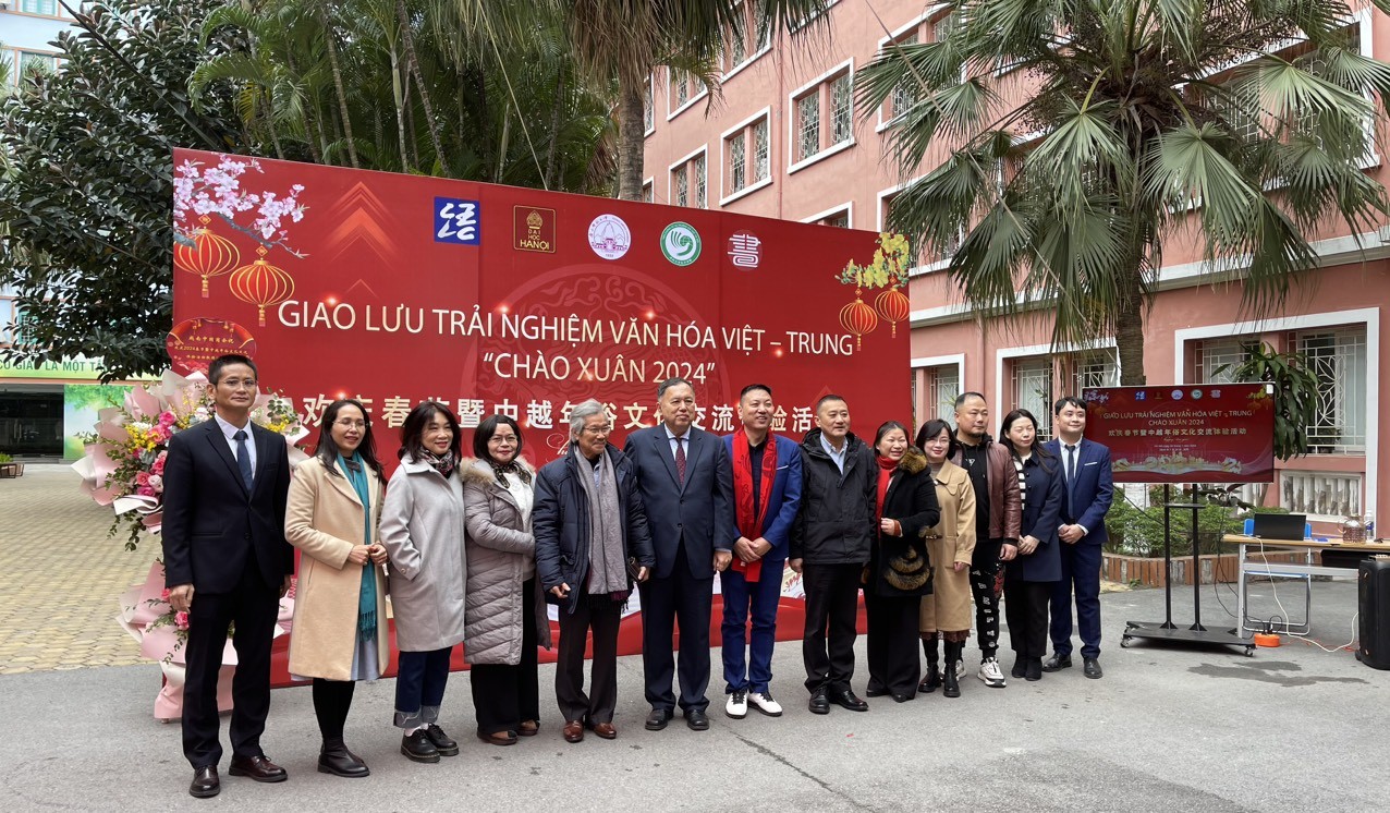 Giao lưu trải nghiệm văn hóa Việt - Trung “Chào Xuân 2024 Giao lưu trải nghiệm văn hóa Việt - Trung “Chào Xuân 2024