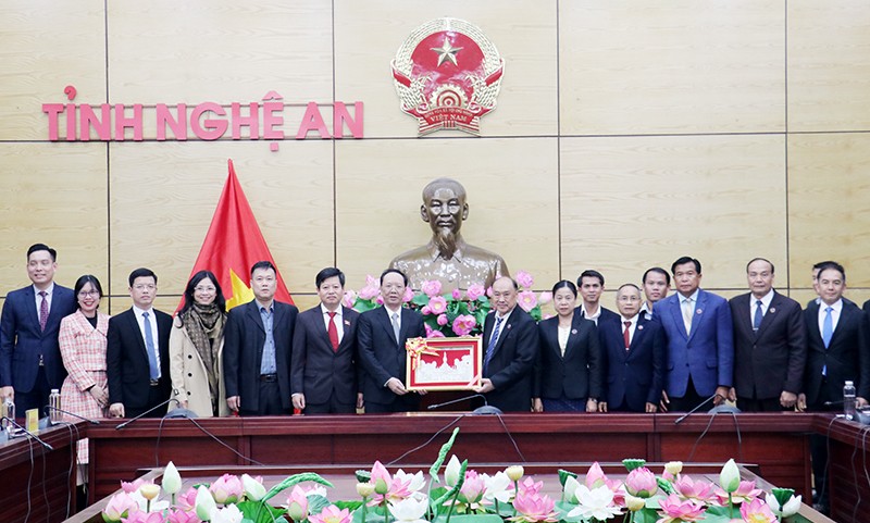 Nghệ An và Lào chia sẻ kinh nghiệm về hoạt động của Đoàn đại biểu Quốc hội, Hội đồng Nhân dân Nghệ An và Lào chia sẻ kinh nghiệm về hoạt động của Đoàn đại biểu Quốc hội, Hội đồng Nhân dân