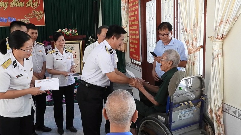 Hải đoàn 129 thăm, tặng quà và chúc Tết tại Trung tâm điều dưỡng thương binh và người có công ở Bà Rịa Vũng Tàu Hải đoàn 129 chúc Tết Trung tâm điều dưỡng thương binh và người có công ở Bà Rịa Vũng Tàu