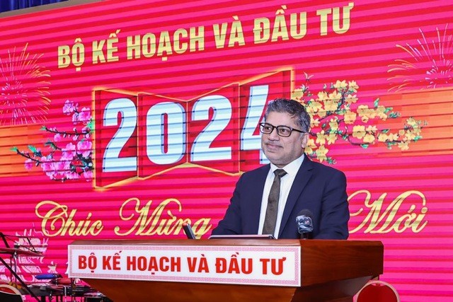 Thủ tướng gặp mặt các nhà đầu tư, nhà tài trợ, đề nghị cùng Việt Nam đoàn kết, hành động Thủ tướng gặp mặt các nhà đầu tư, nhà tài trợ, đề nghị cùng Việt Nam đoàn kết, hành động