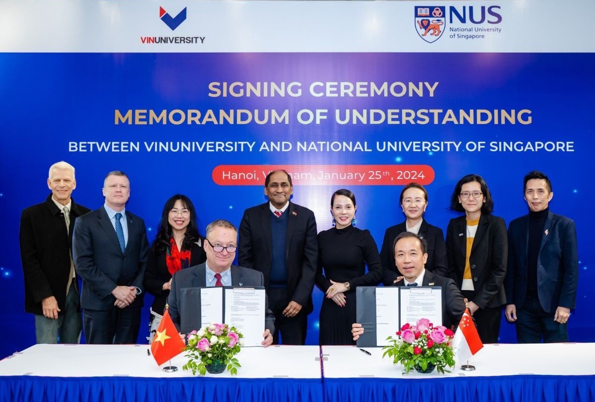 VinUni ký hợp tác thỏa thuận cùng Đại học Quốc gia Singapore (NUS) về đổi mới sáng tạo. VinUni ký hợp tác thỏa thuận cùng Đại học Quốc gia Singapore (NUS) về đổi mới sáng tạo.