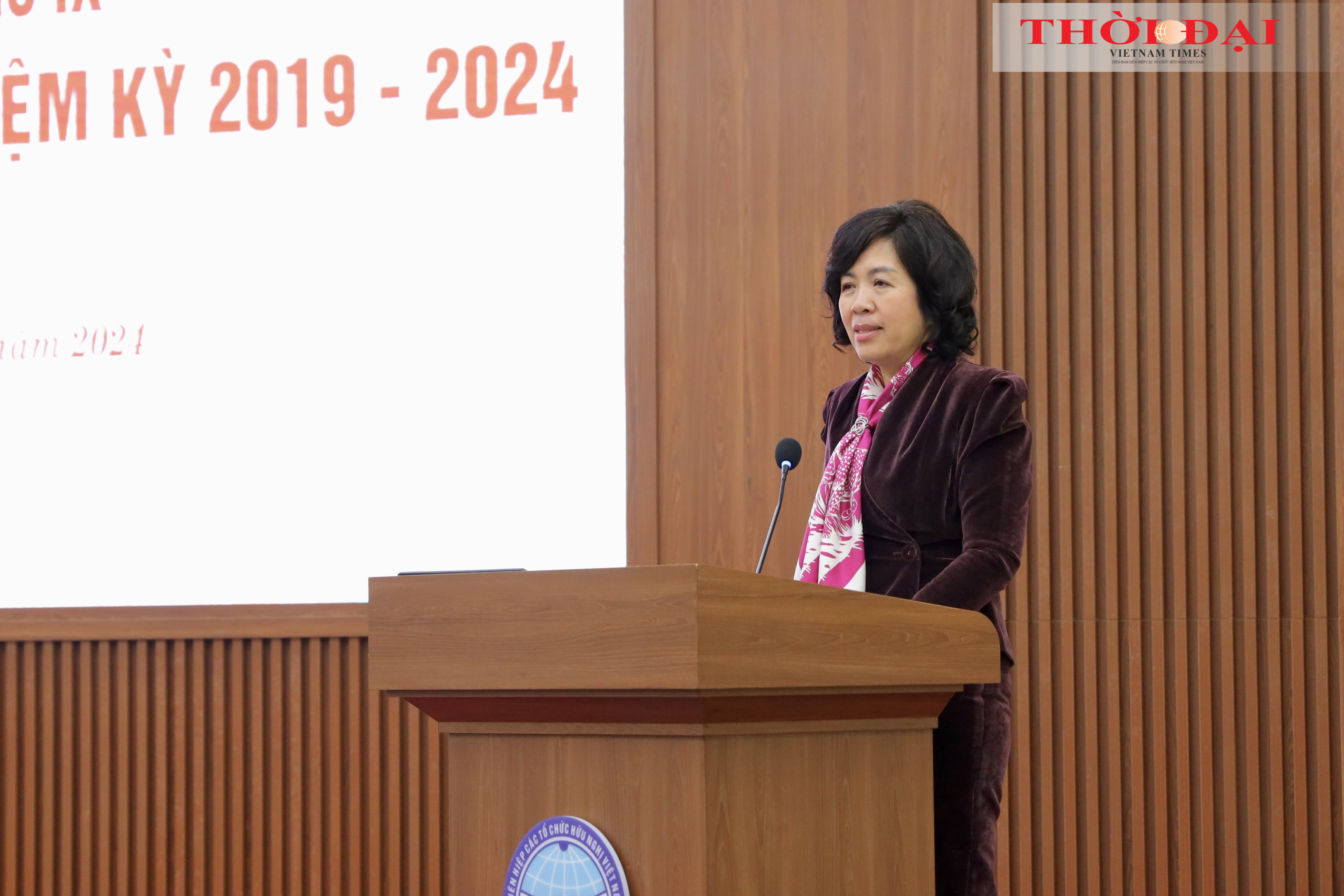 Bà Nguyễn Thị Hoàng Vân, Phó Trưởng ban thường trực Ban Đối ngoại Trung ương phát biểu. (Ảnh: Đinh Hòa) Bà Nguyễn Thị Hoàng Vân, Phó Trưởng ban thường trực Ban Đối ngoại Trung ương phát biểu. (Ảnh: Đinh Hòa)