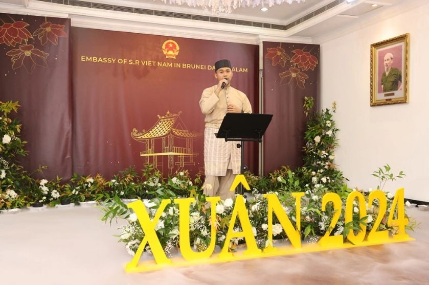 Embassy in Brunei Hold 2024 Homeland Spring Program for Overseas Vietnamese Embassy in Brunei Hosts 2024 Homeland Spring Program for Overseas Vietnamese
