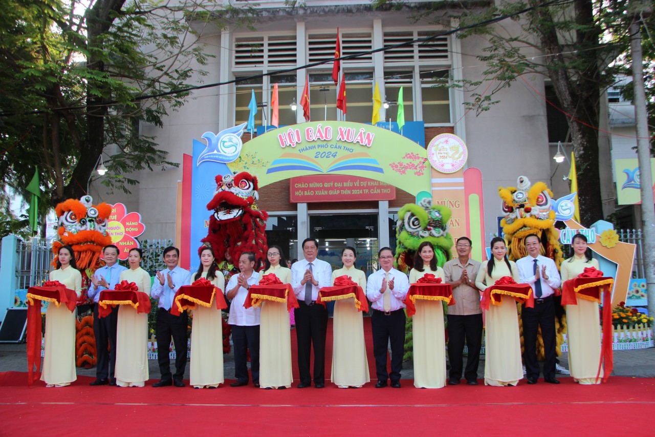 Cần Thơ khai Hội Báo Xuân và Cuộc thi Ấn phẩm Xuân Giáp Thìn 2024 Cần Thơ khai Hội Báo Xuân và Cuộc thi Ấn phẩm Xuân Giáp Thìn 2024