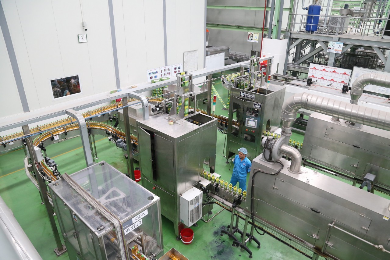 Hệ thống dây chuyền công nghệ chiết lạnh vô trùng Aseptic tại nhà máy Tân Hiệp Phát được phát triển và chuyển giao trực tiếp từ Tập đoàn GEA (Đức). Hệ thống dây chuyền công nghệ chiết lạnh vô trùng Aseptic tại nhà máy Tân Hiệp Phát được phát triển và chuyển giao trực tiếp từ Tập đoàn GEA (Đức).