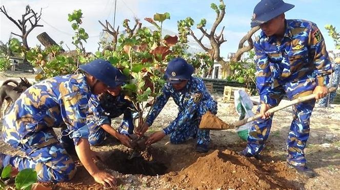 Overseas Vietnamese Donate USD 63,500 to Green Truong Sa Overseas Vietnamese Donate USD 63,500 to Green Truong Sa