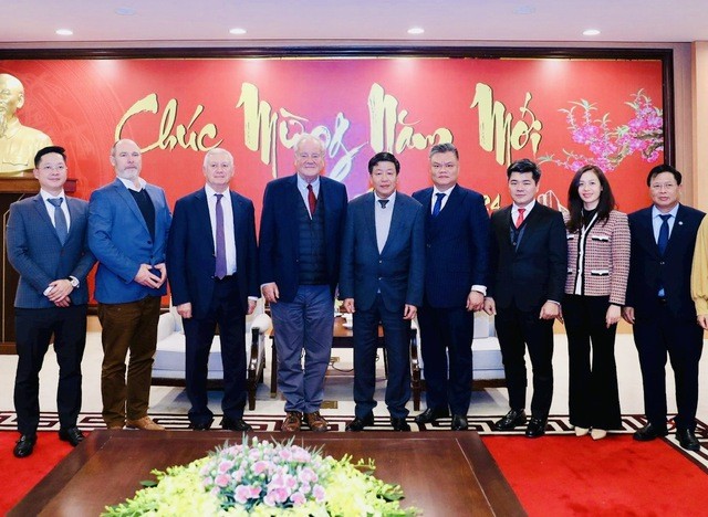 Hanoi Enhances Cooperation with Ile-de-France Region in Clean Water Supplies Hanoi Enhances Cooperation with Ile-de-France Region in Clean Water Supplies