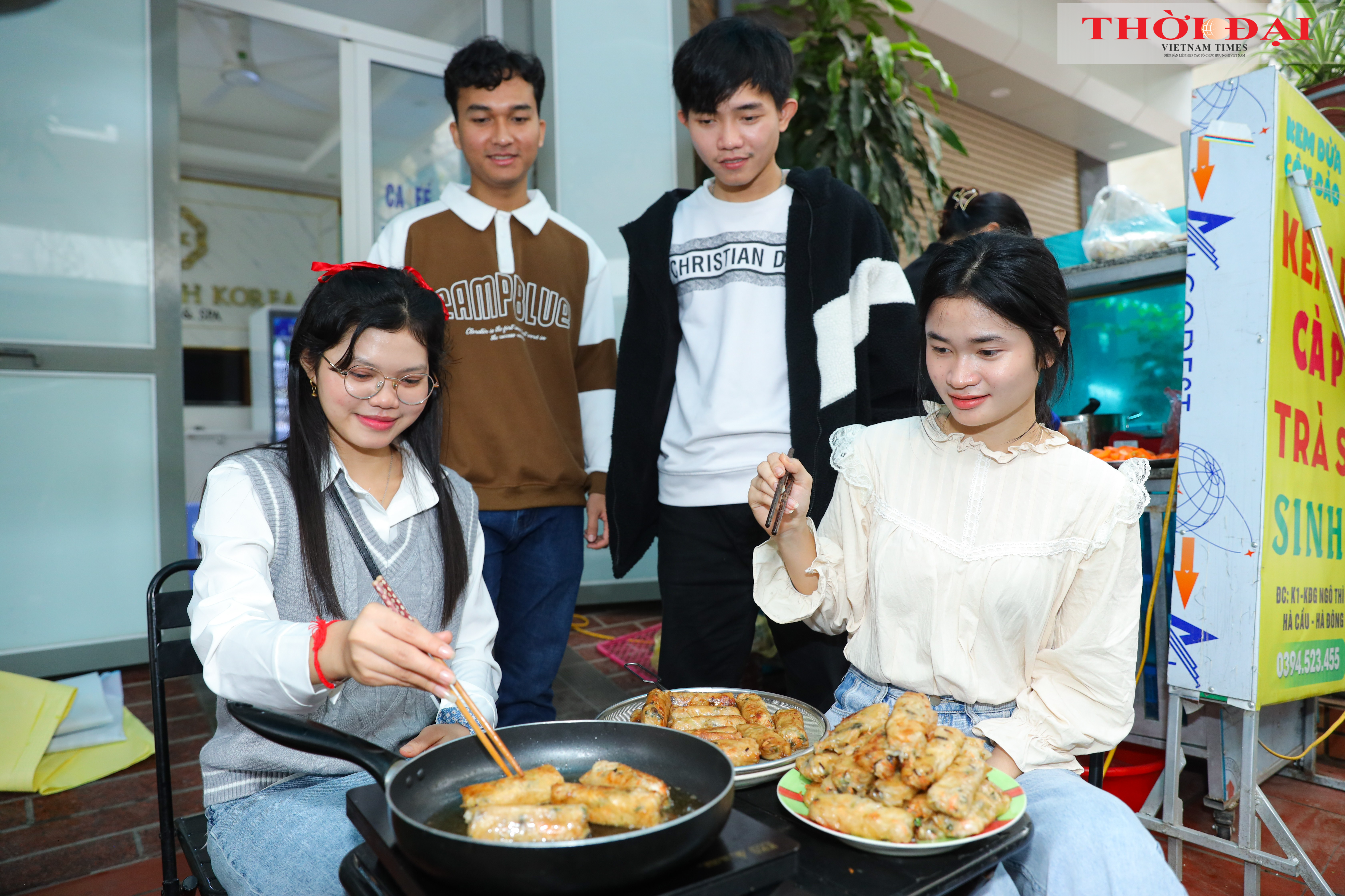 Bữa cơm tất niên của lưu học sinh Campuchia tại Việt Nam
