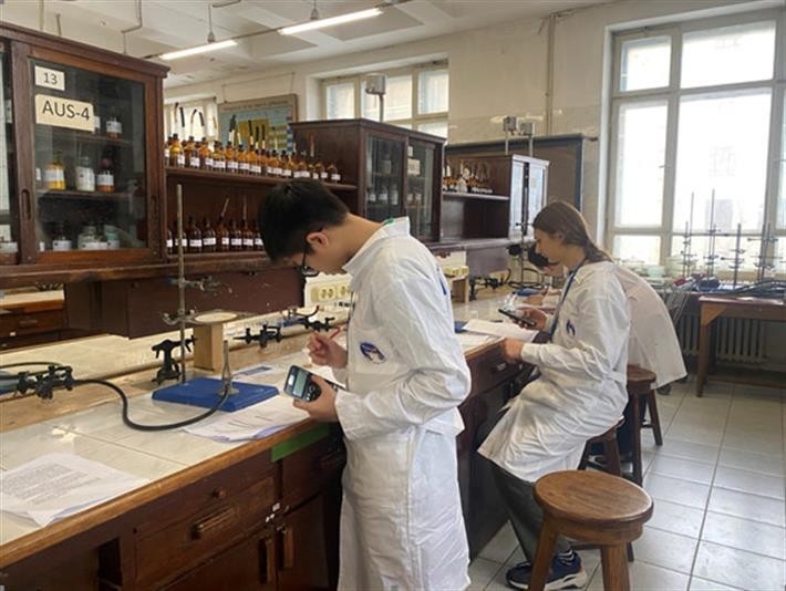Vietnamese Student Win Gold at Project Chemistry Olympiad for First Time Vietnamese Student Win Gold at Project Chemistry Olympiad for First Time