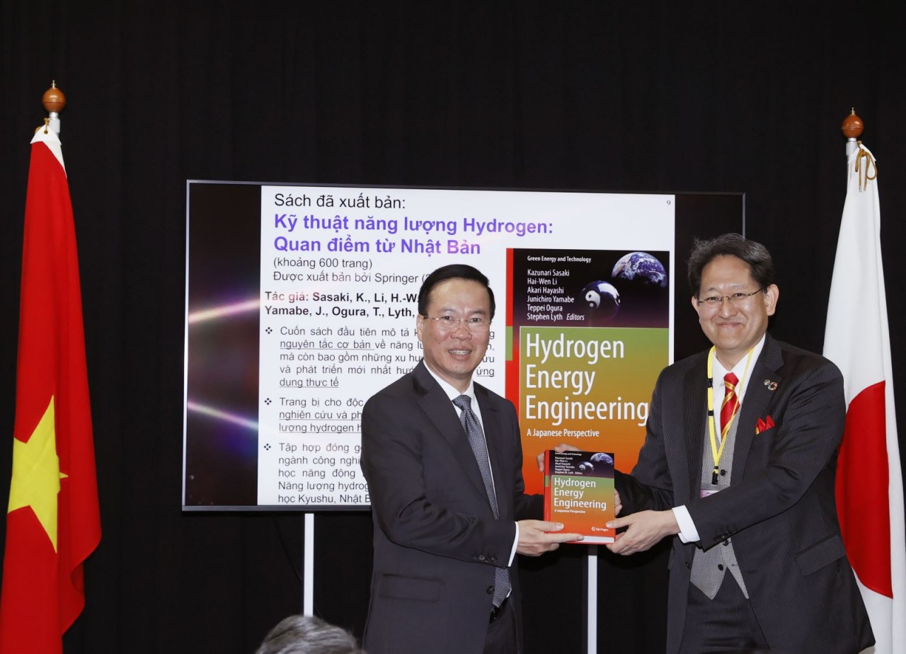Chủ tịch nước Võ Văn Thưởng và những cuộc gặp ấm tình quê hương Chủ tịch nước Võ Văn Thưởng và những cuộc gặp ấm tình quê hương